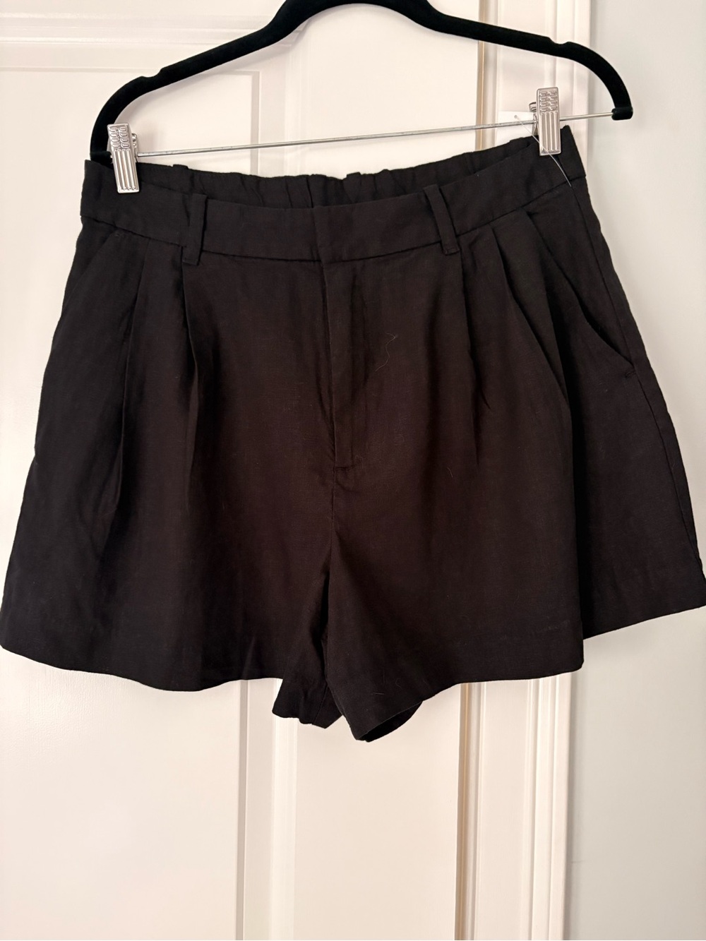 Gap Tailored Linen Shorts